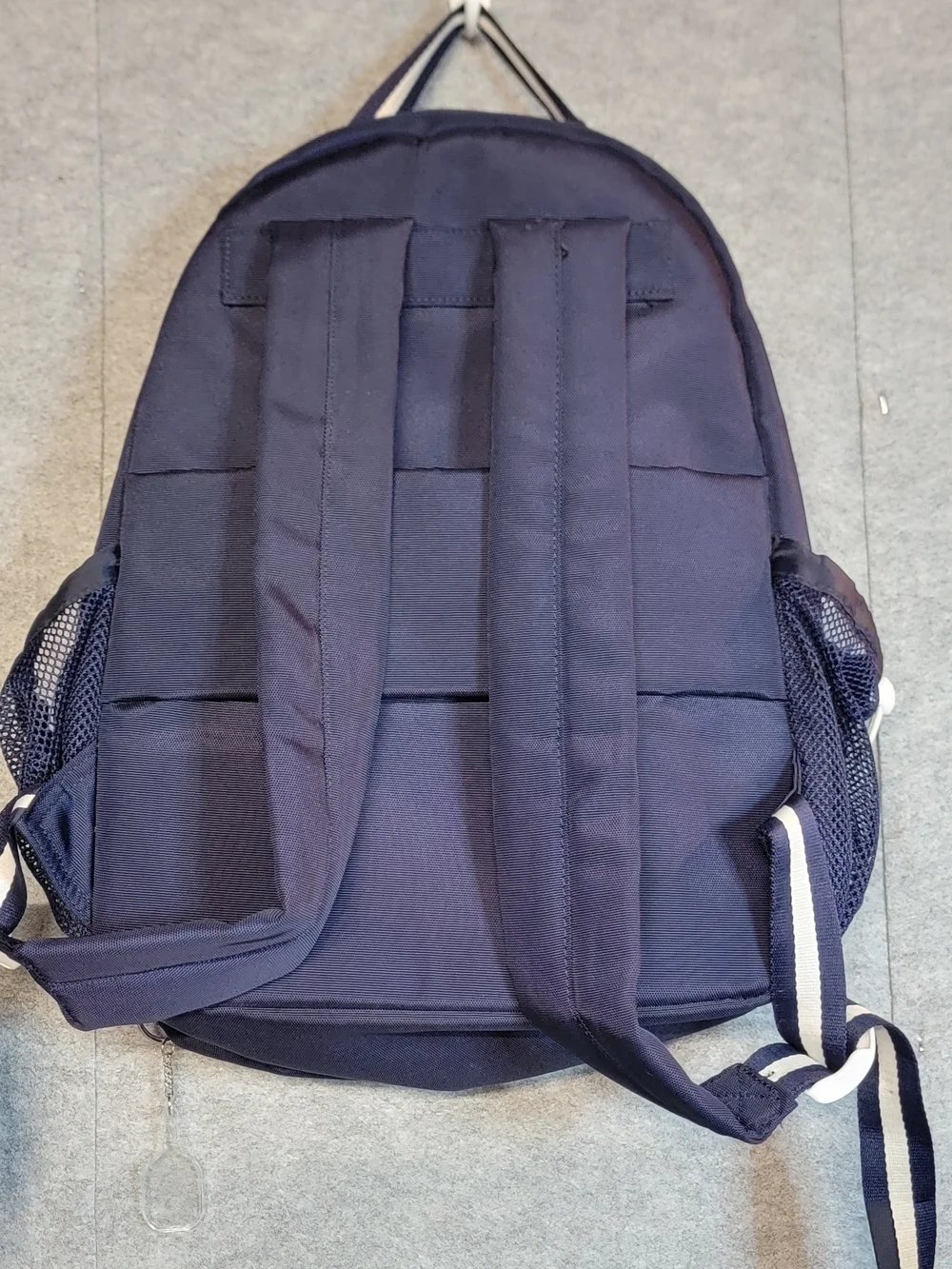 Tommy Bahama paddle capacity